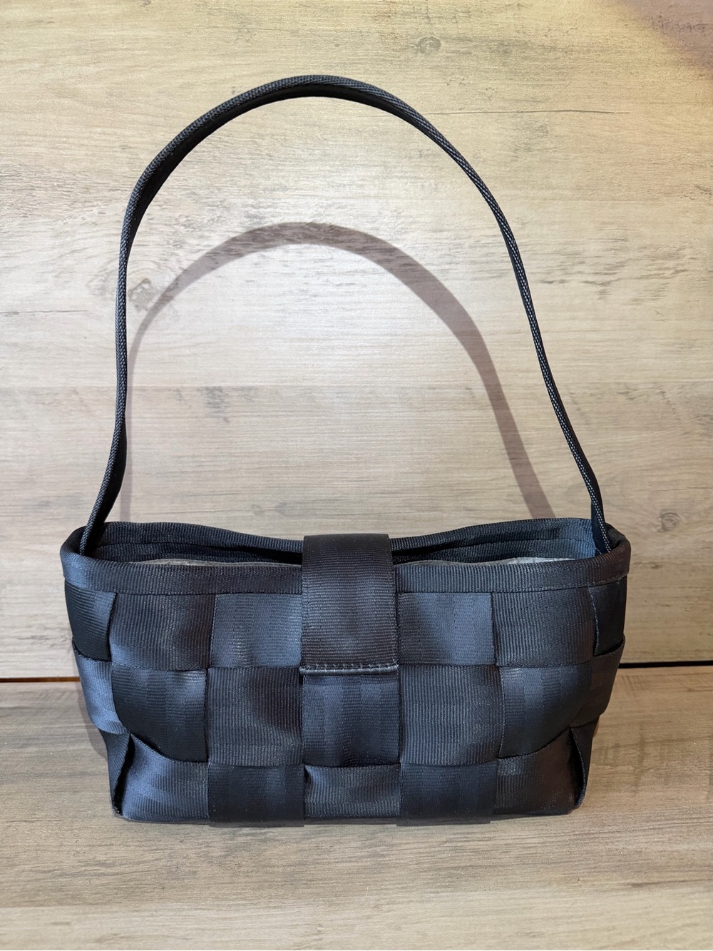 Original Harvey’s Seat Belt Black Shoulder Bag
